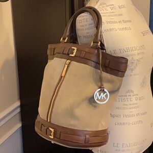 Michael Kors Kingsbury Fabric & Leather Bucket Bag